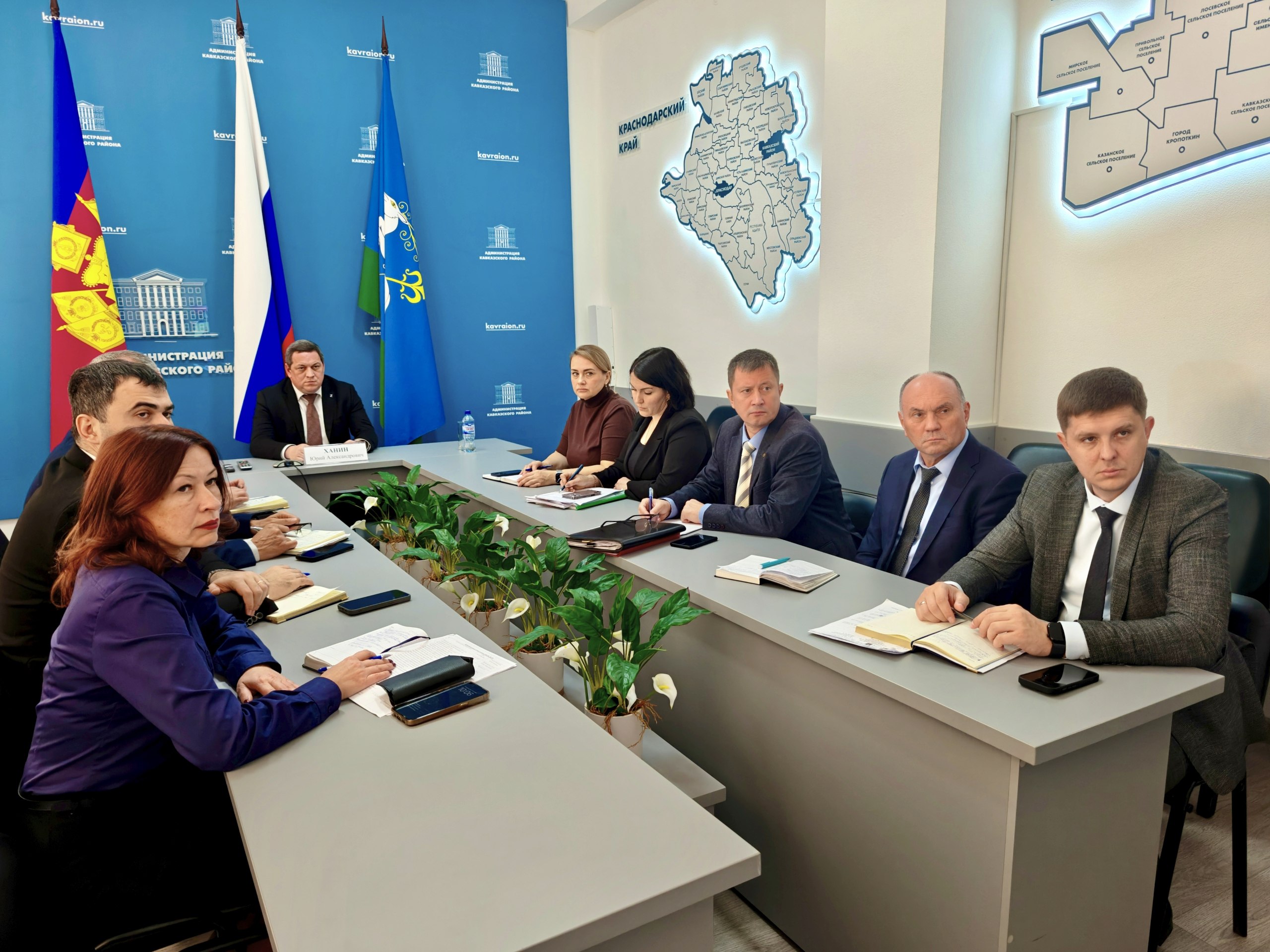 5 декабря пройдет Прямая линия губернатора Вениамина Ивановича Кондратьева