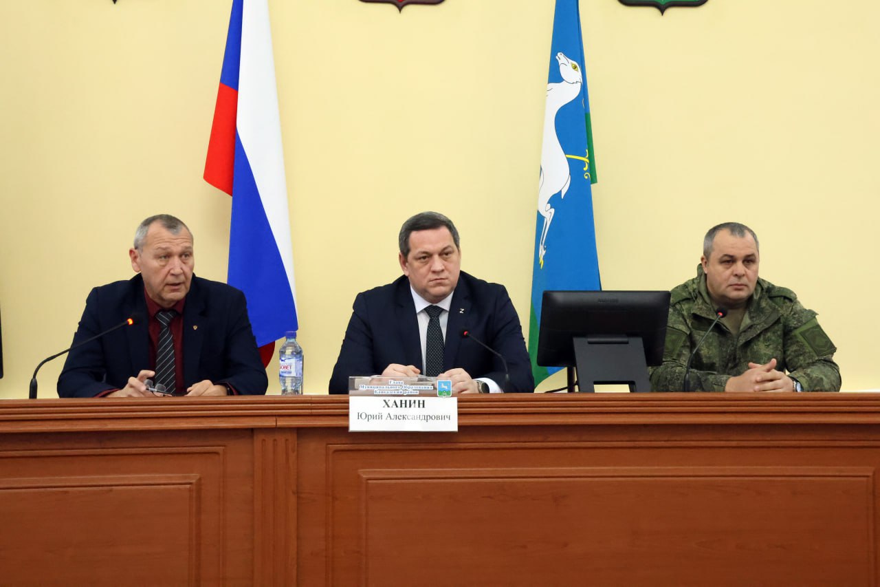 Совещание по отбору граждан для службы по контракту в ВС РФ