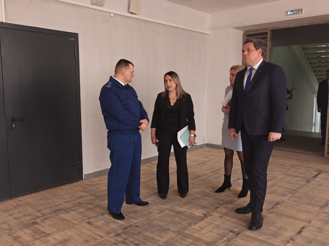 Обновление холла в районном Дворце культуры 