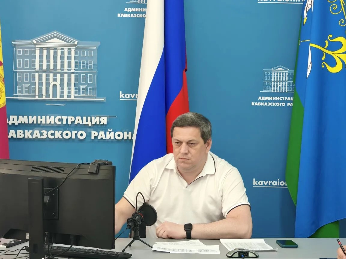 Глава района Юрий Ханин провёл рабочее совещание с главами поселений муниципалитета.