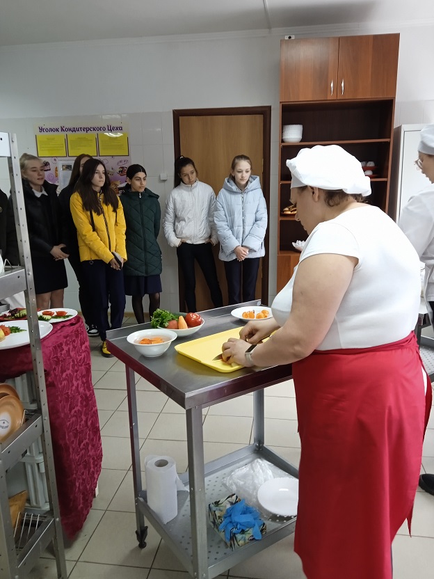 Техникум 15.04.2022 День открытых дверей.jpg