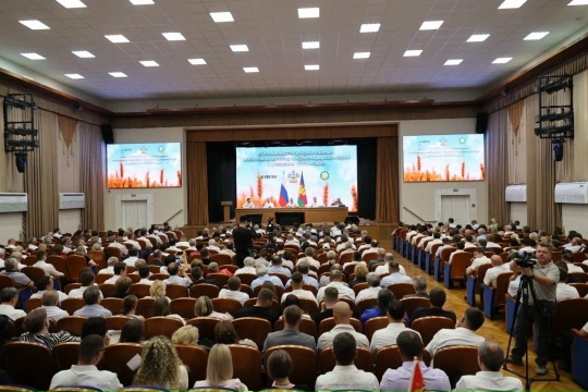 102.jpg