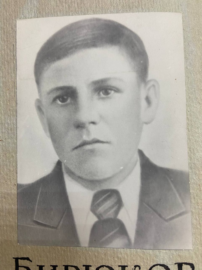Бирюков Михаил Фатеевич 1924-1944 без вести пропавший.jpg